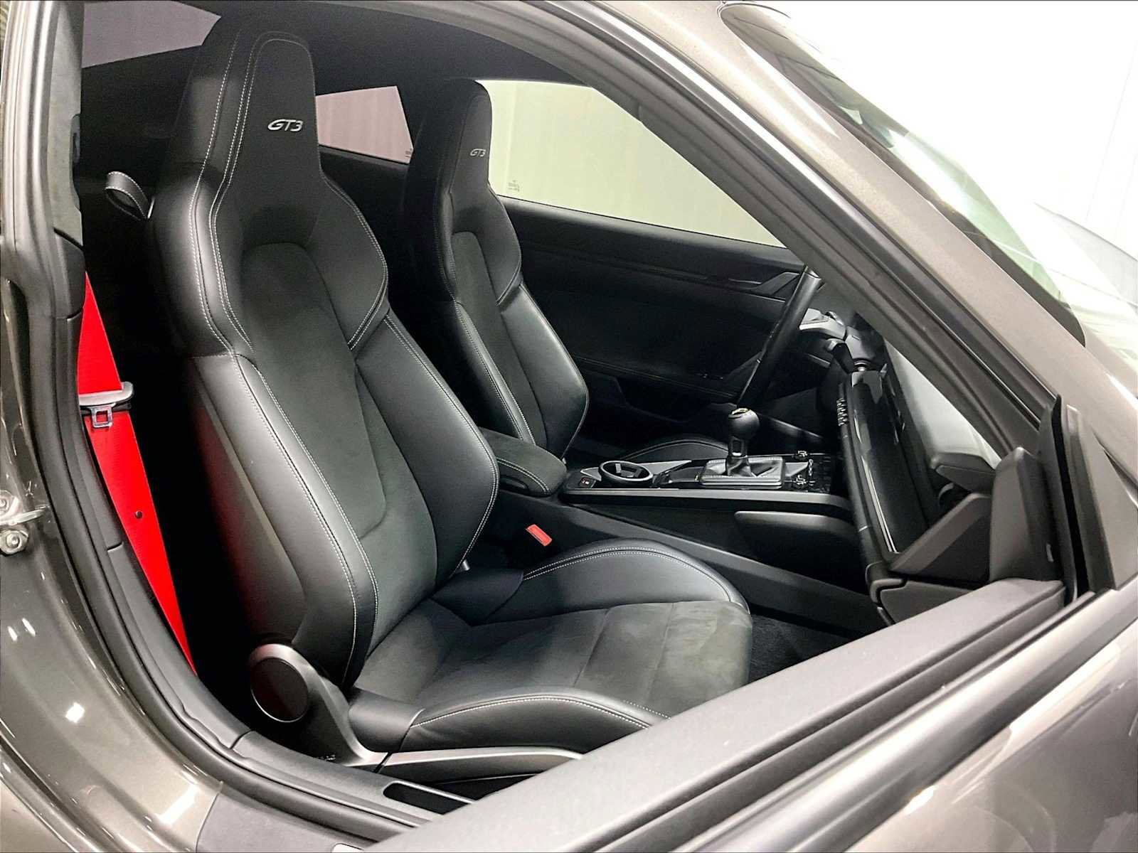 Used 2022 Porsche 911 GT3 image 29