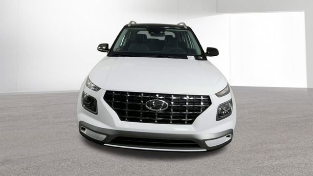 New 2026 Hyundai Venue SEL FWD image 3