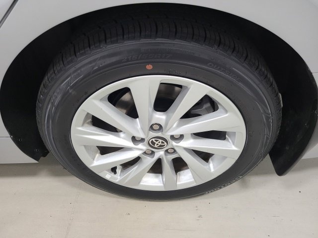Used 2024 Toyota Camry LE w/ Convenience Package FWD image 35