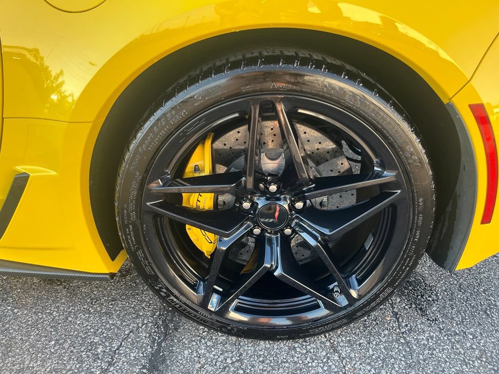 Used 2019 Chevrolet Corvette ZR1 w/ Chrome Badge Package RWD image 42