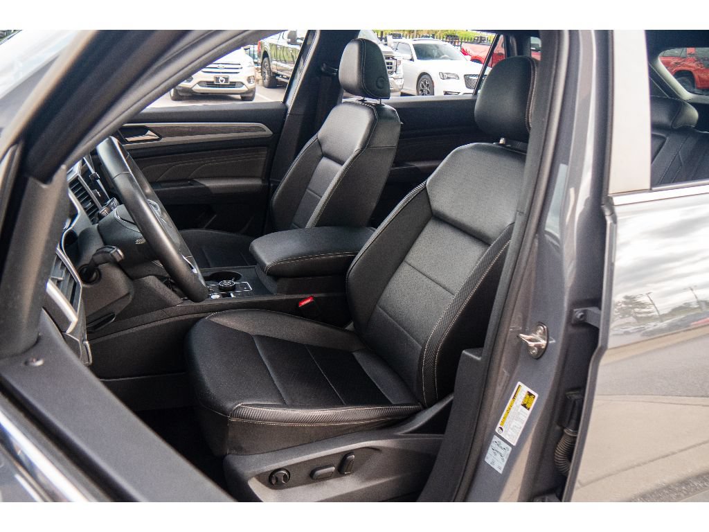 Used 2021 Volkswagen Atlas Cross Sport SE w/ Panoramic Sunroof Package AWD/4WD image 12