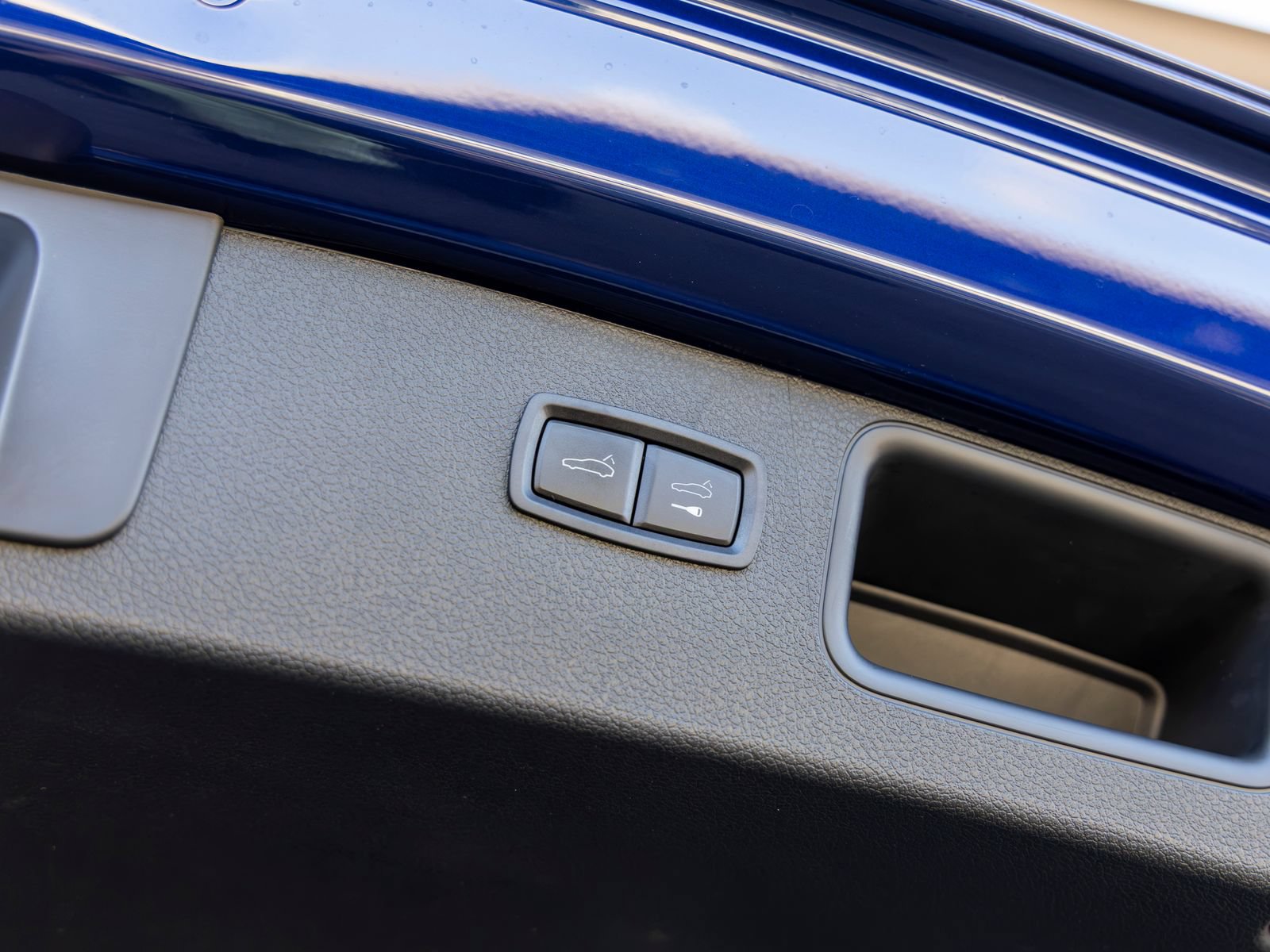 Certified 2026 Porsche Macan AWD/4WD image 56