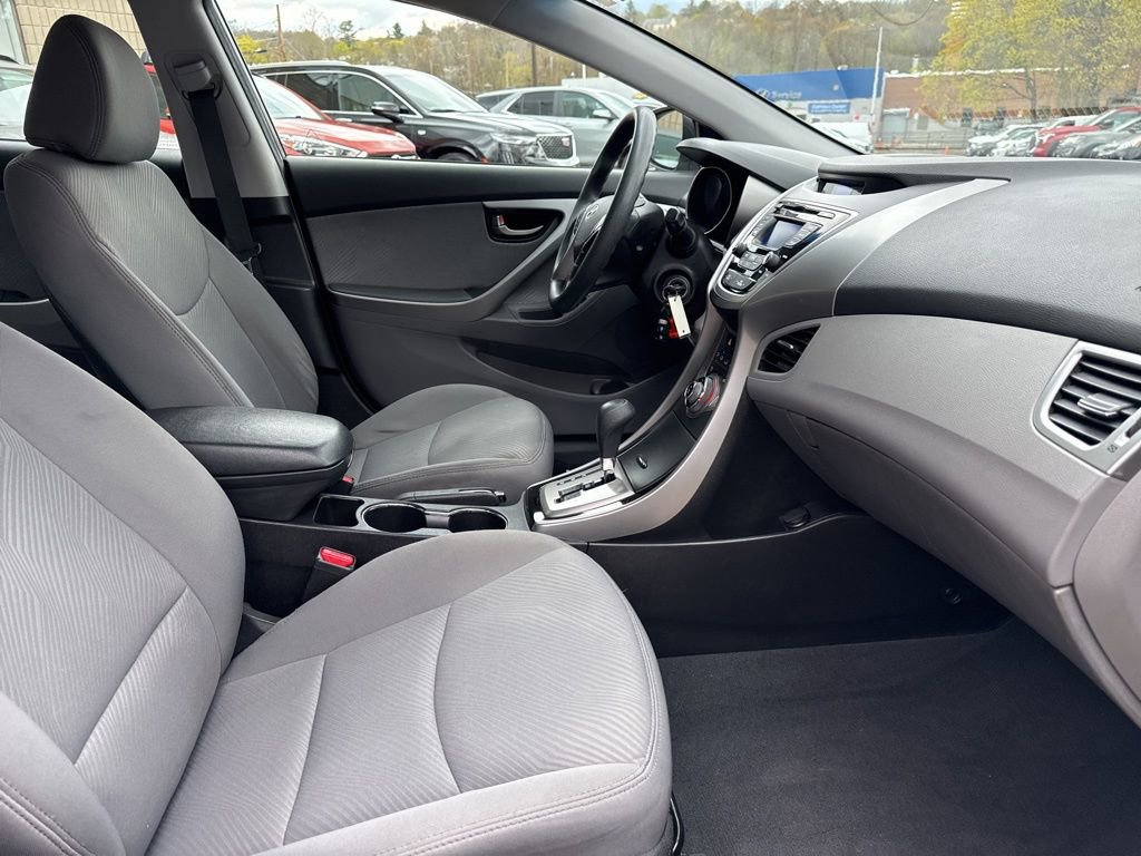 Used 2013 Hyundai Elantra GLS w/ Preferred Pkg FWD image 16