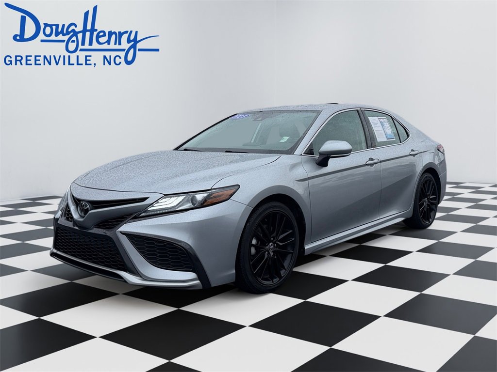Used 2023 Toyota Camry XSE image 1