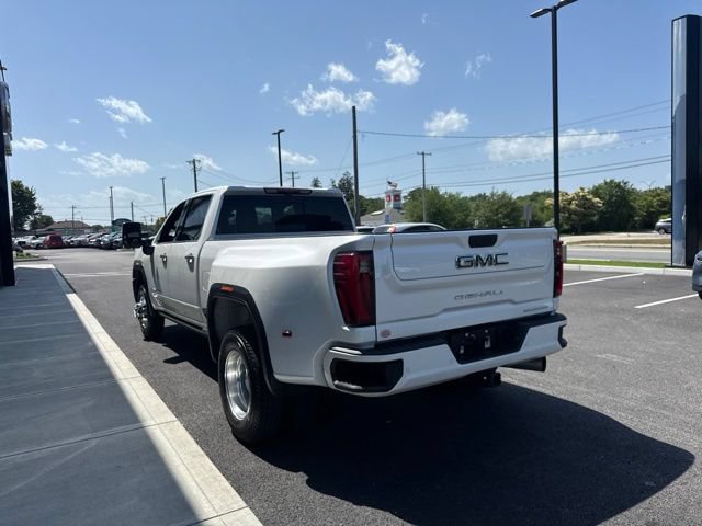 Used 2024 GMC Sierra 3500 Denali Ultimate AWD/4WD image 5