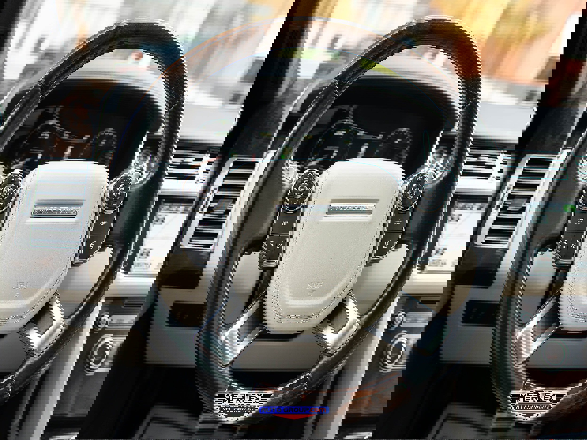 Used 2016 Land Rover Range Rover Autobiography image 25