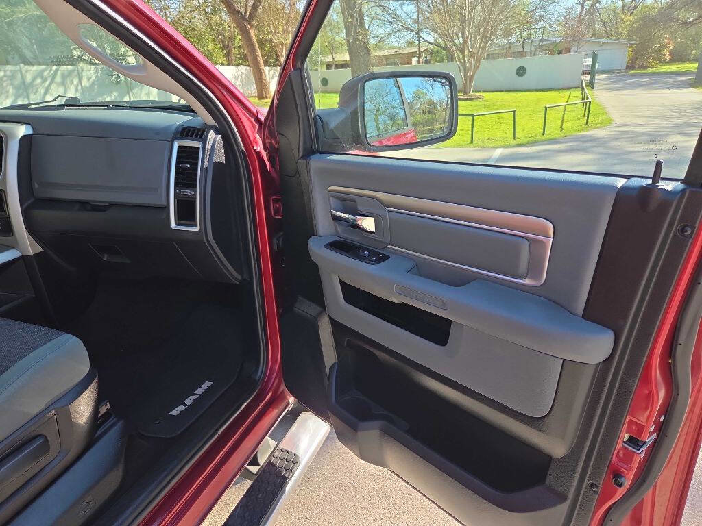 Used 2014 RAM 1500 Lone Star image 28