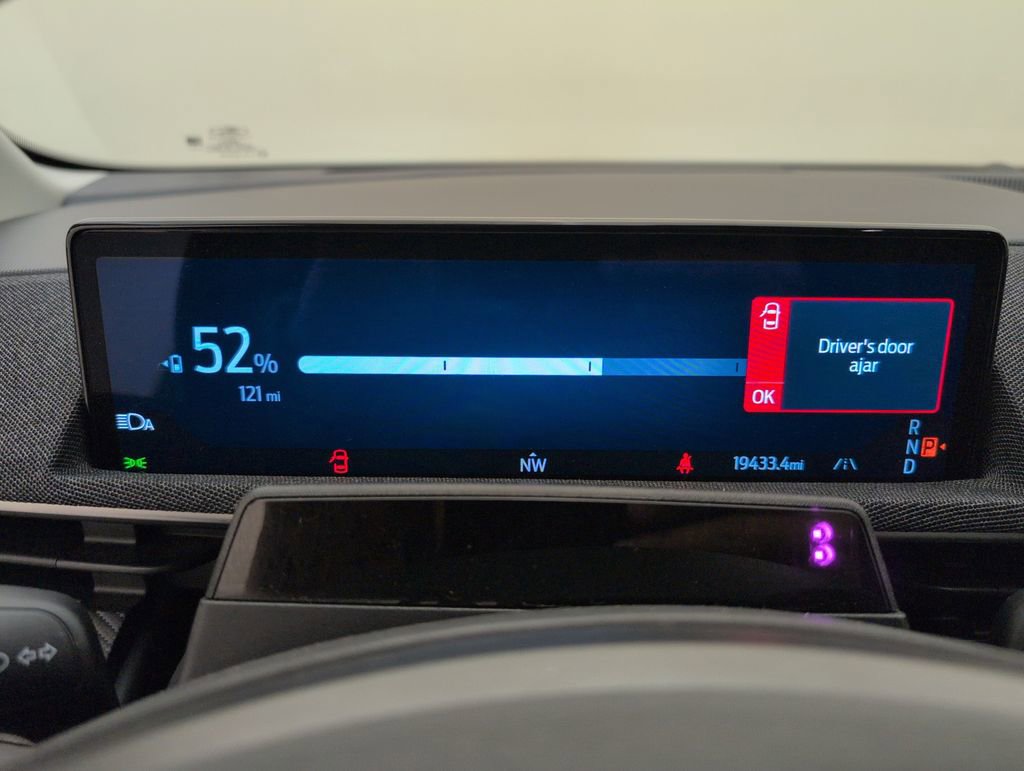 Used 2025 Ford Mustang Mach-E Premium w/ Sport Appearance Package AWD/4WD image 23