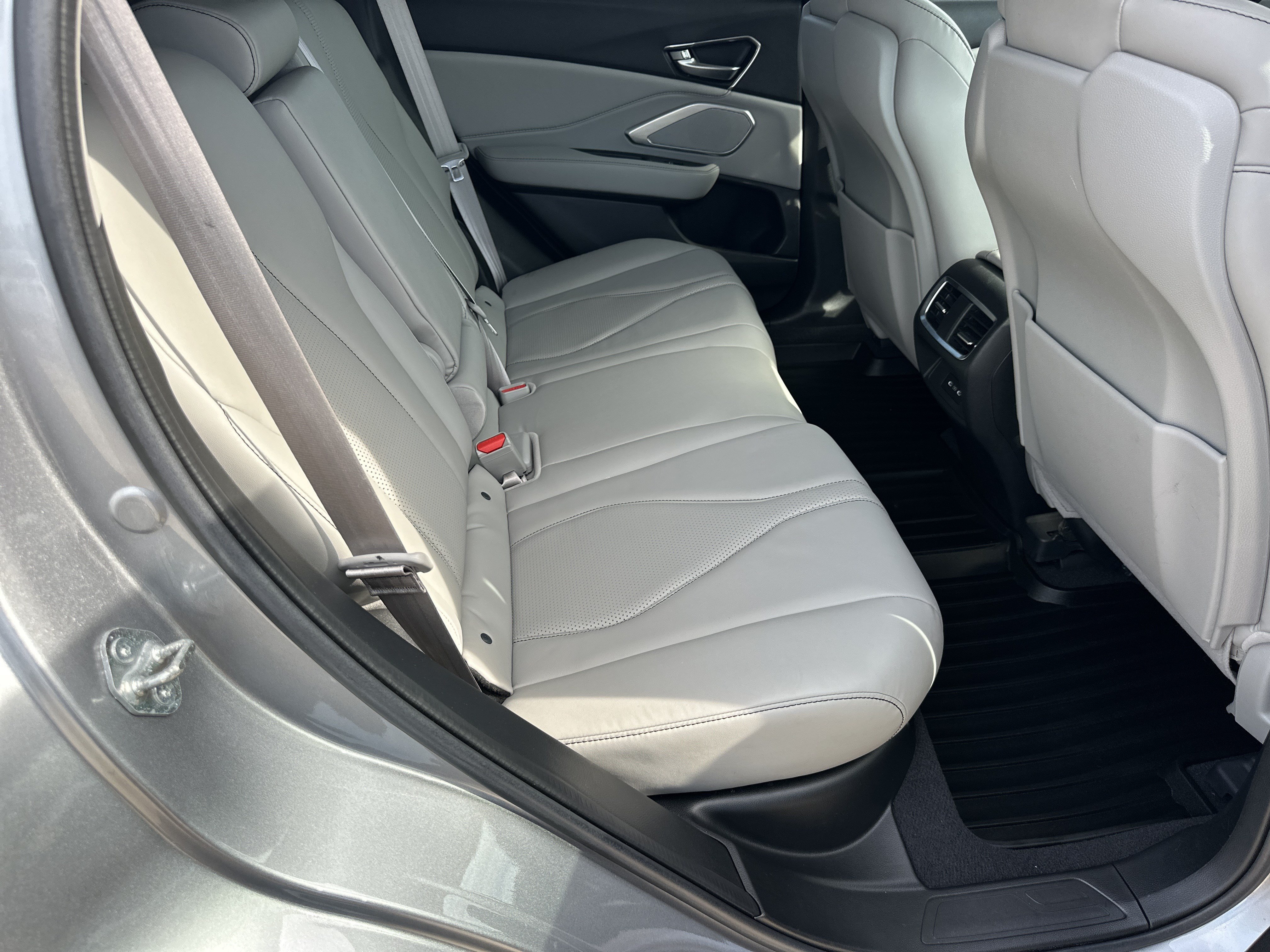 Used 2023 Acura RDX w/ Technology Package FWD image 16