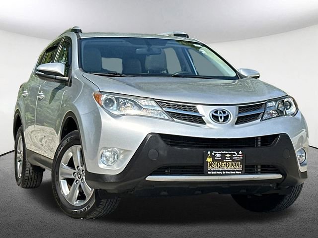 Used 2015 Toyota RAV4 XLE AWD/4WD image 2