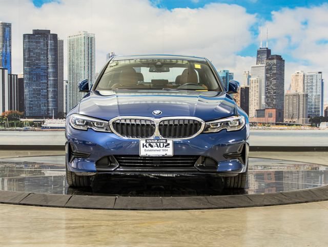Used 2021 BMW 330i xDrive Sedan w/ Convenience Package AWD/4WD image 3