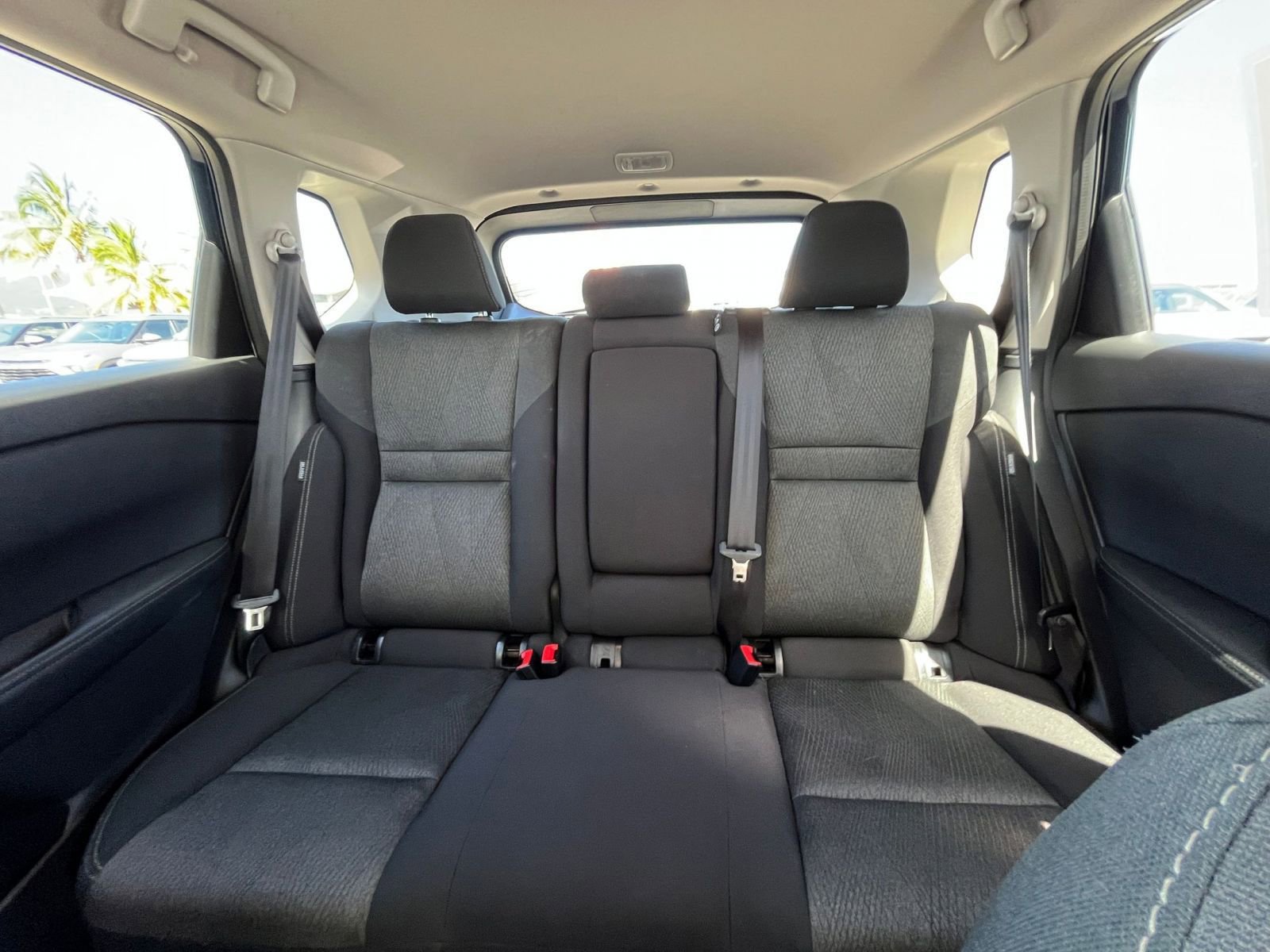 Used 2025 Nissan Rogue SV image 40