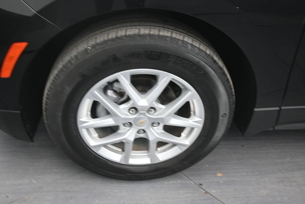Used 2024 Chevrolet Equinox LS FWD image 9