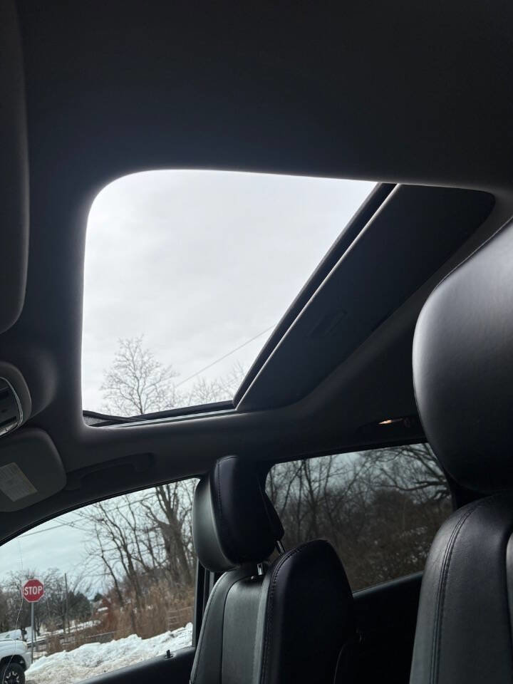 Used 2012 Jeep Grand Cherokee Laredo image 24