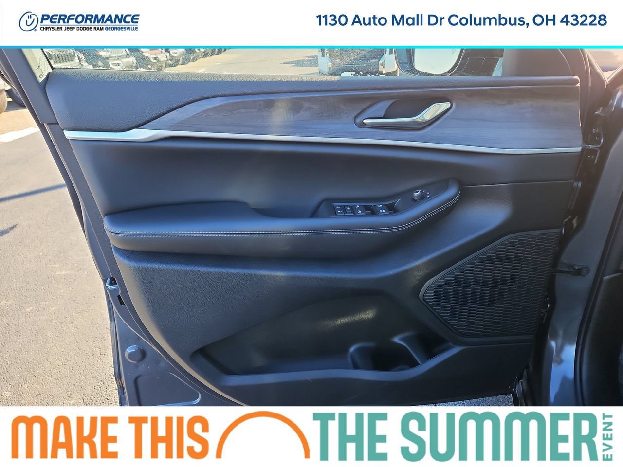 New 2026 Jeep Grand Cherokee Altitude AWD/4WD image 19