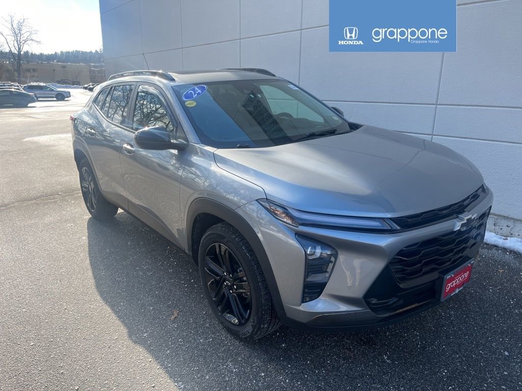 Used 2024 Chevrolet Trax ACTIV w/ Sunroof Package