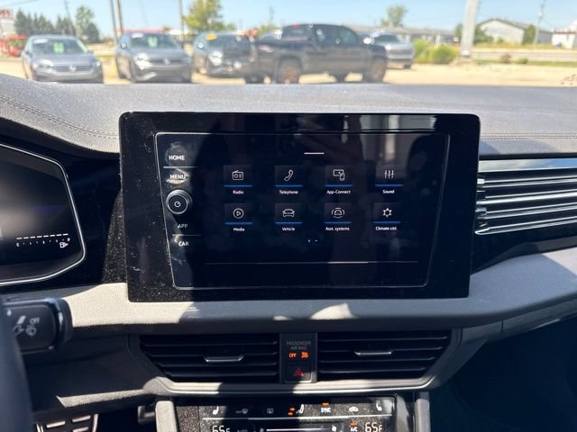 Used 2026 Volkswagen Jetta Sport FWD image 10