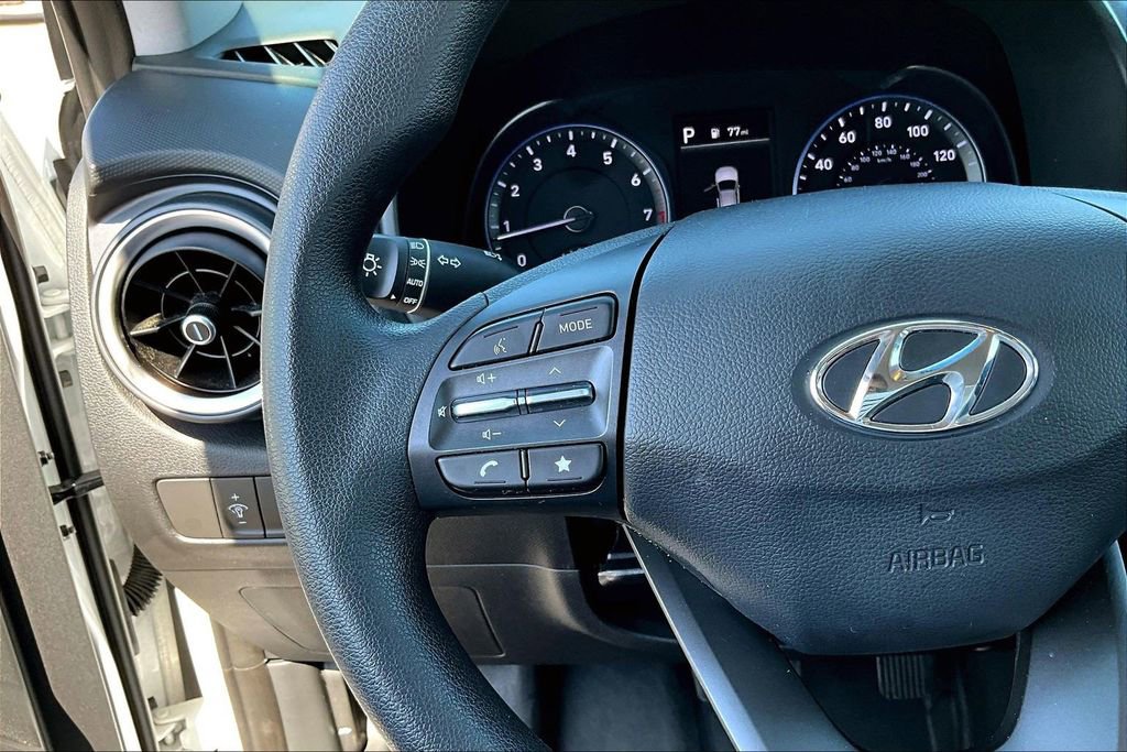 Used 2023 Hyundai Kona SE AWD/4WD image 13