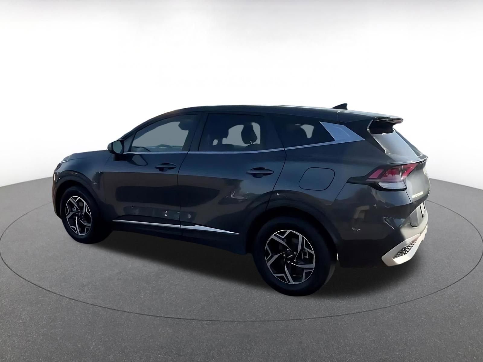 Used 2024 Kia Sportage LX FWD image 10