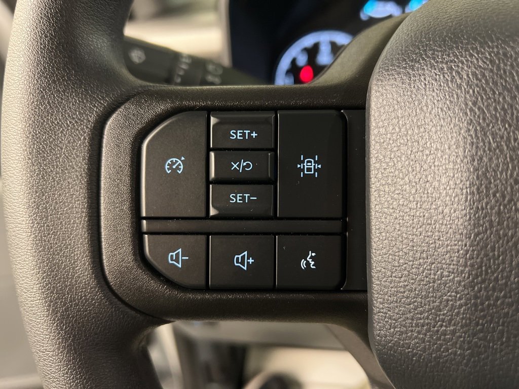 New 2025 Ford F550 4x4 Regular Cab Super Duty image 15