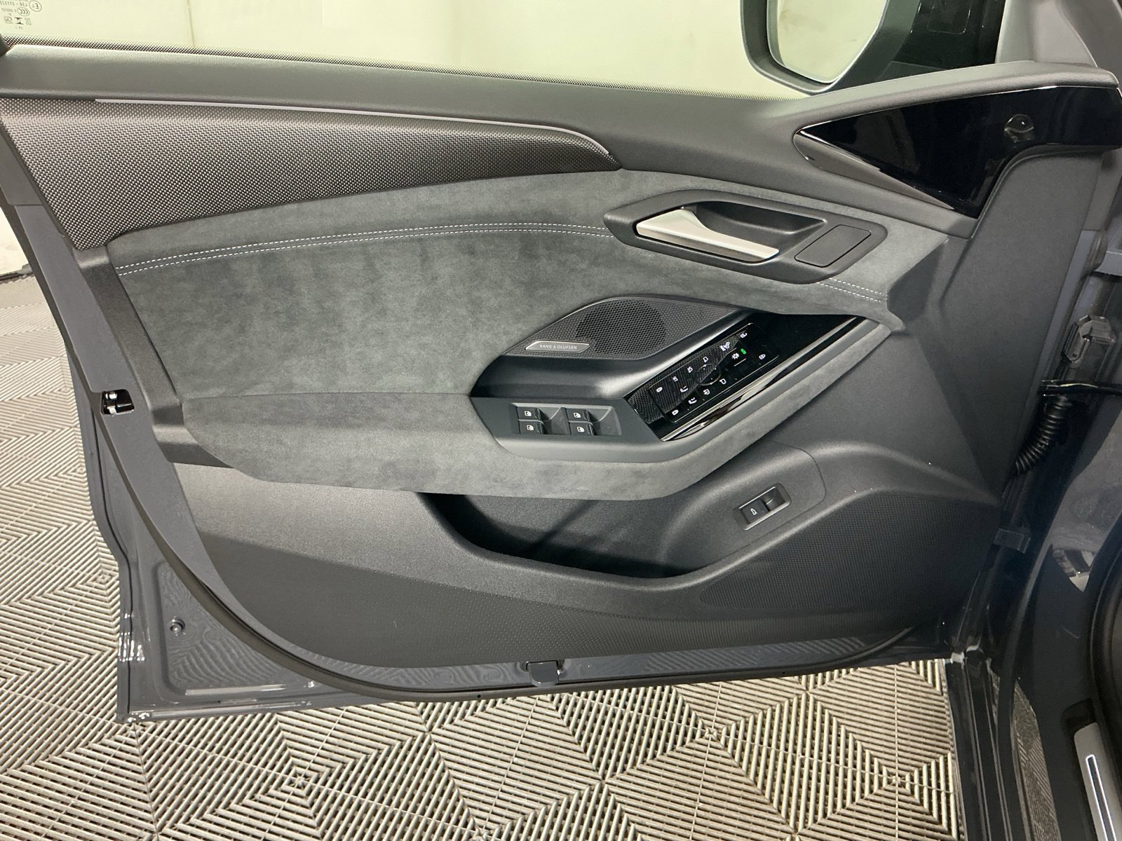 New 2027 Audi S6 e-tron Prestige AWD/4WD image 12