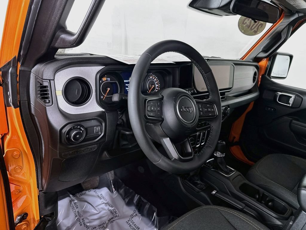 Certified 2025 Jeep Wrangler Sport AWD/4WD image 17