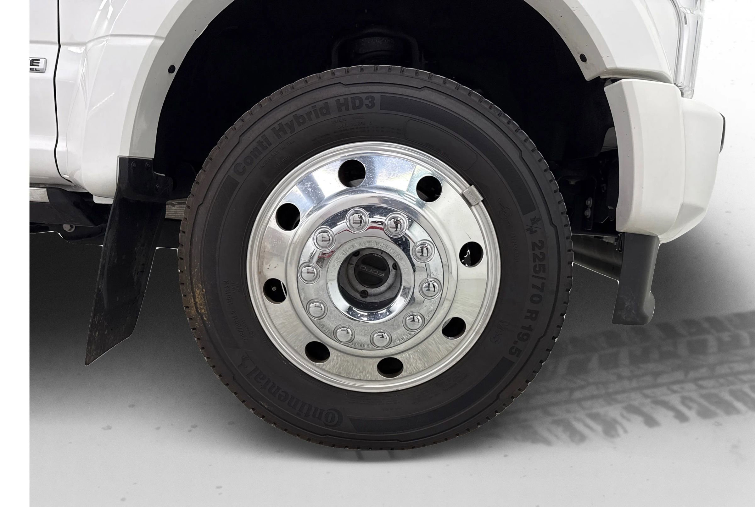 Used 2022 Ford F450 Platinum w/ FX4 Off-Road Package image 27