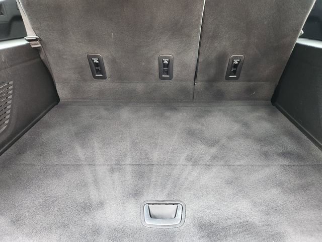 Used 2025 Chevrolet Suburban Premier AWD/4WD image 27