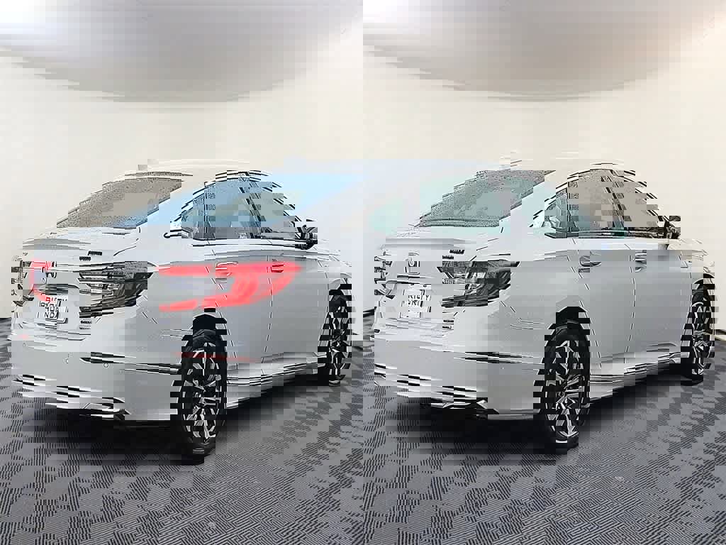 Certified 2020 Honda Accord Touring image 4