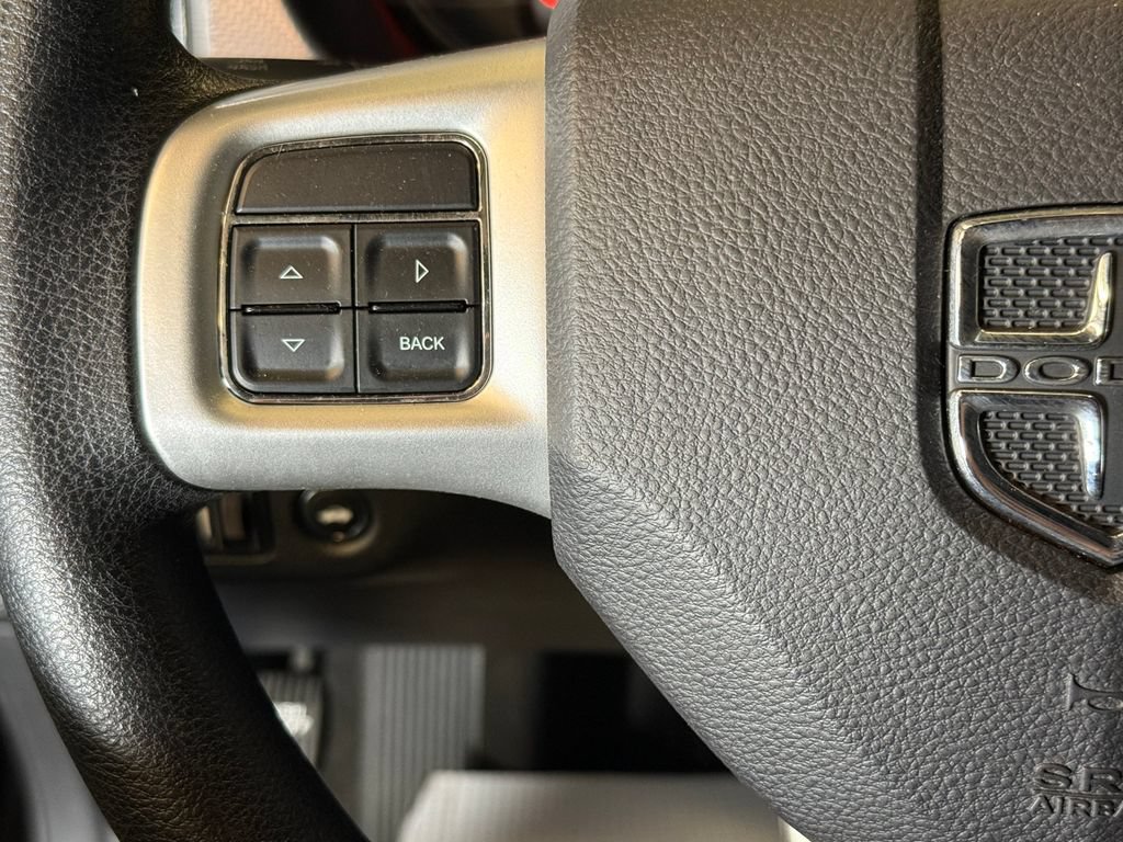 Used 2014 Dodge Charger SE RWD image 11