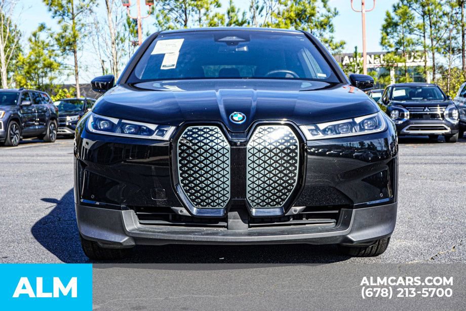 Used 2022 BMW iX xDrive50 w/ Convenience Package image 9