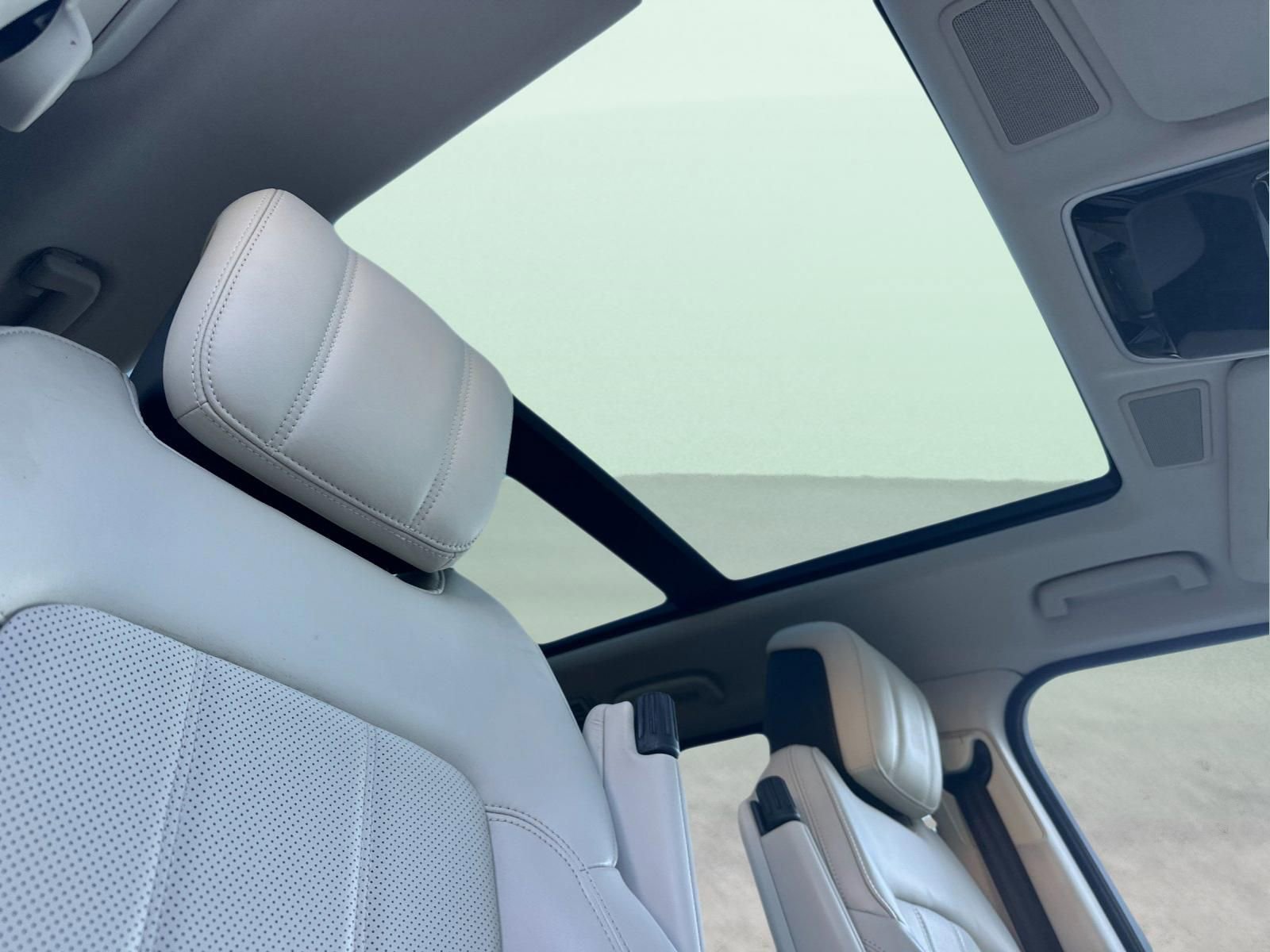 Used 2021 Land Rover Range Rover Sport HSE Silver Edition image 17