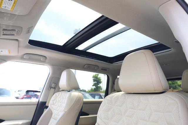 New 2026 Nissan Armada Platinum w/ Accent Package AWD/4WD image 19