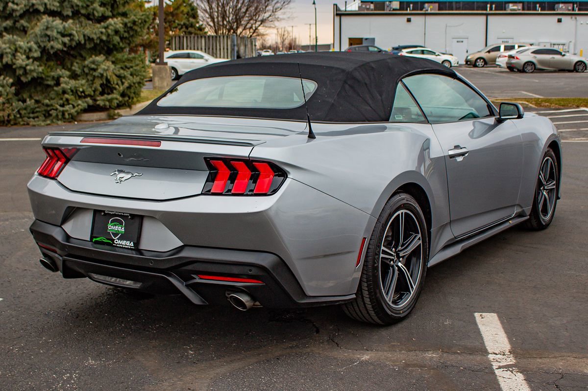 Used 2024 Ford Mustang Premium RWD image 8