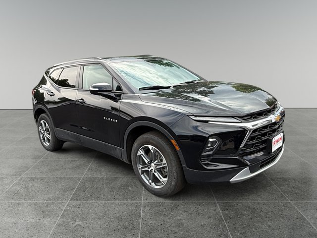 Used 2023 Chevrolet Blazer LT AWD/4WD image 7