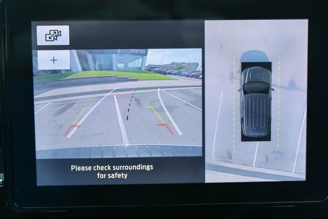 Used 2020 Ford Explorer Limited w/ Class III Trailer Tow Package image 37