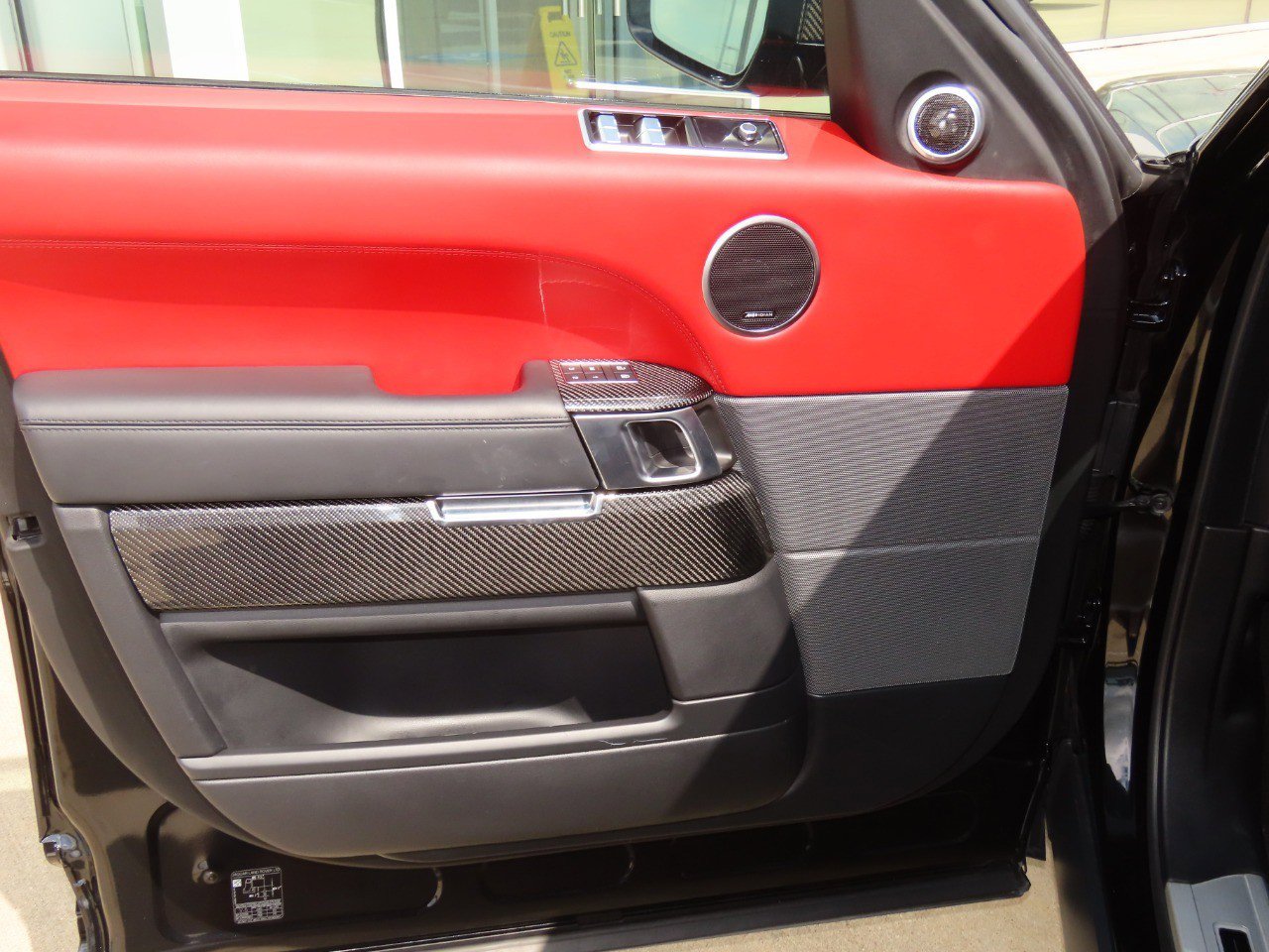 Used 2021 Land Rover Range Rover Sport SVR Carbon Edition image 28
