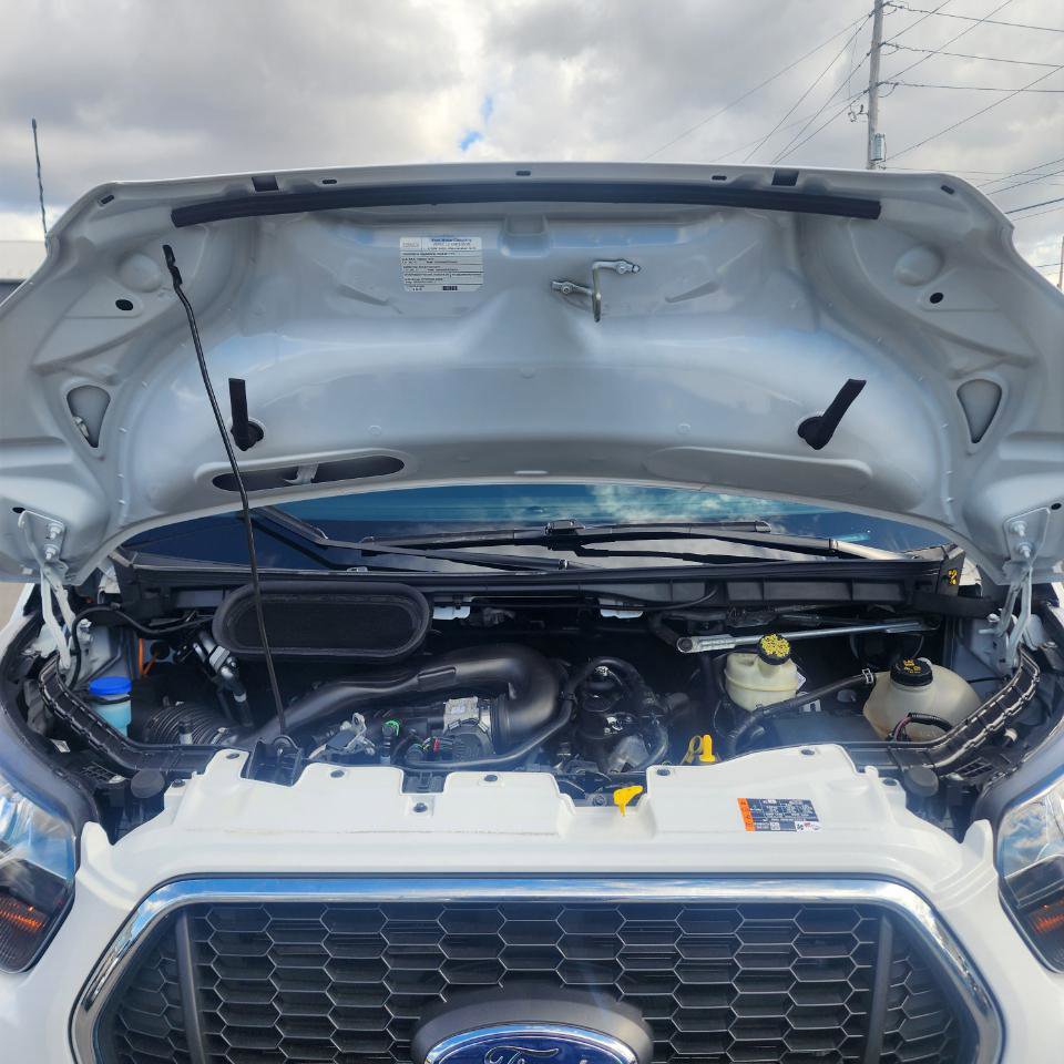 Used 2024 Ford Transit 250 Low Roof w/ Exterior Upgrade Package RWD image 15