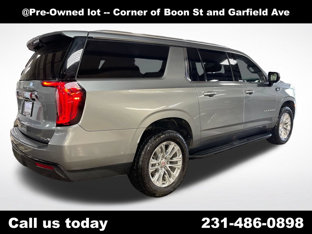 Used 2023 GMC Yukon XL SLE w/ Gmc Pro Safety Plus Package AWD/4WD image 5