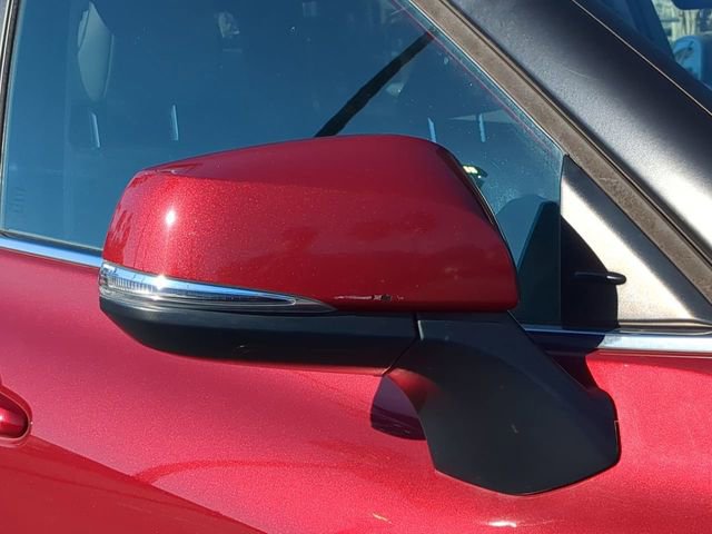 Used 2023 Toyota Highlander XLE image 12