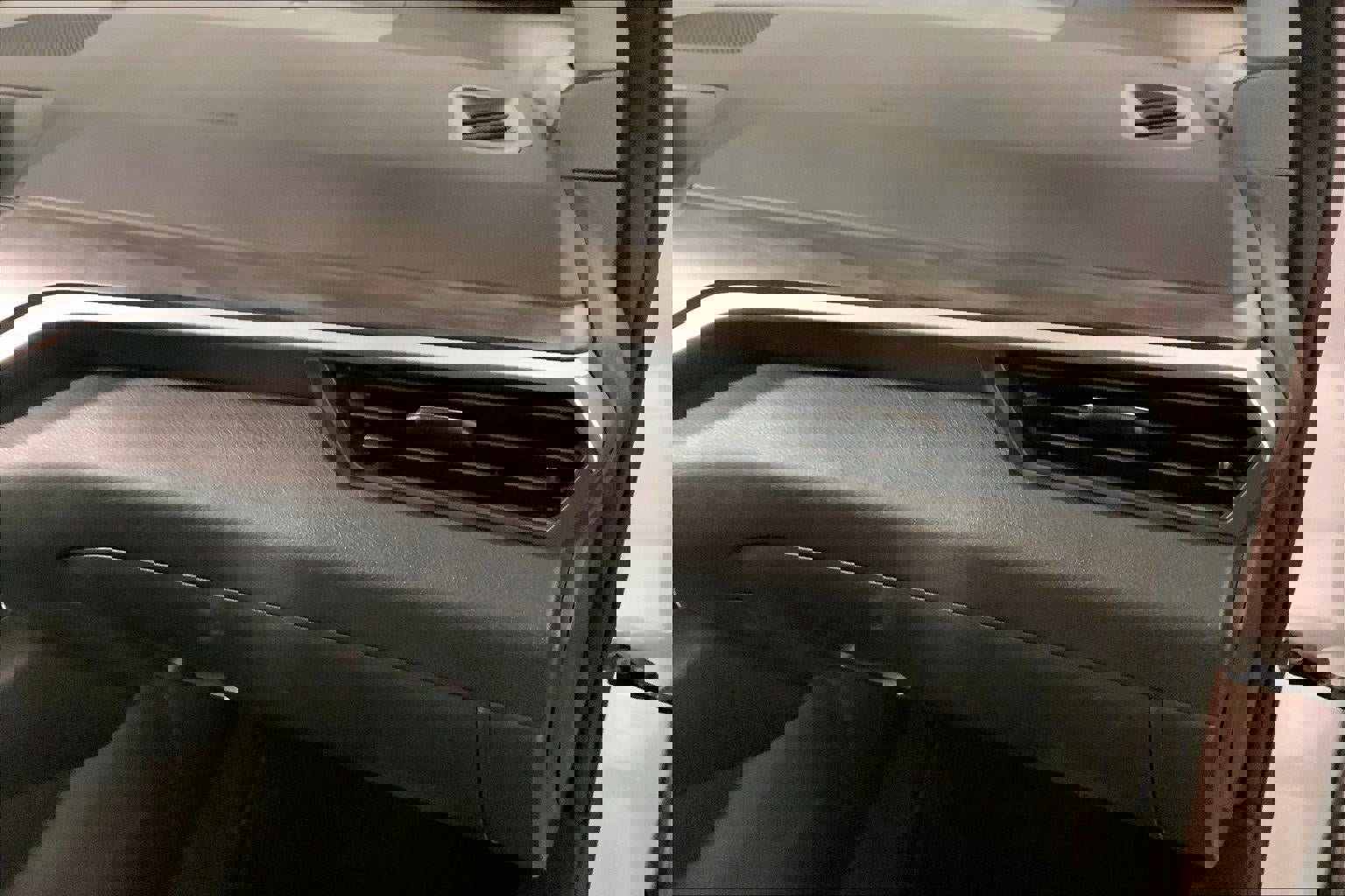 Used 2025 Nissan Altima 2.5 SV image 16