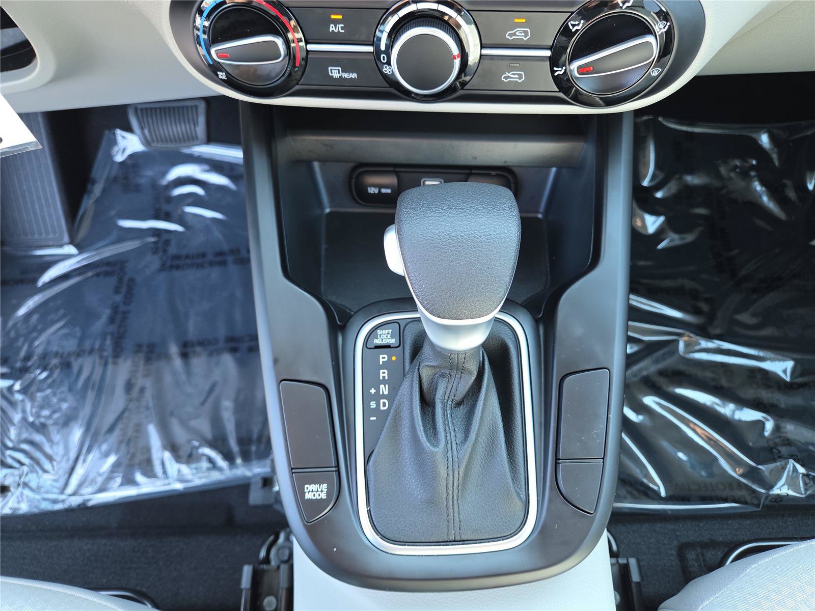 Certified 2024 Kia Soul LX FWD image 20