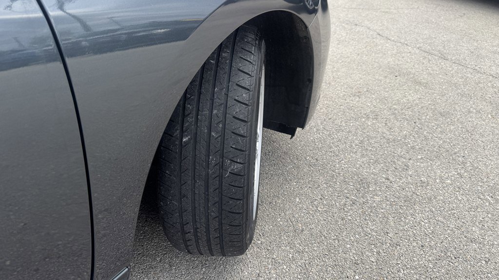 Used 2018 Chevrolet Cruze LT w/ LT Convenience Package FWD image 12