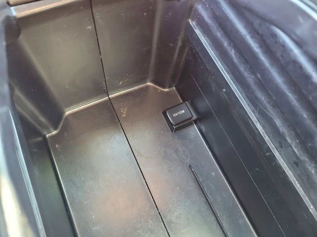 Used 2018 Toyota Highlander XLE image 20