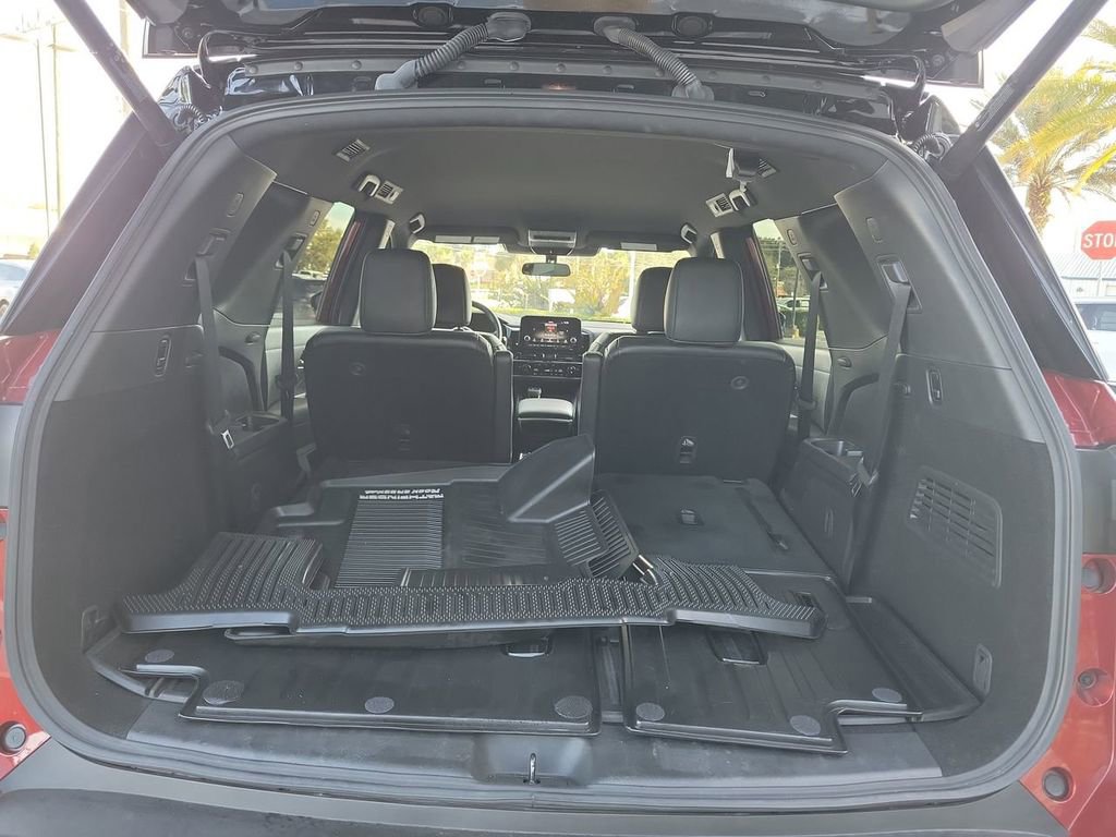 Used 2025 Nissan Pathfinder Rock Creek image 11