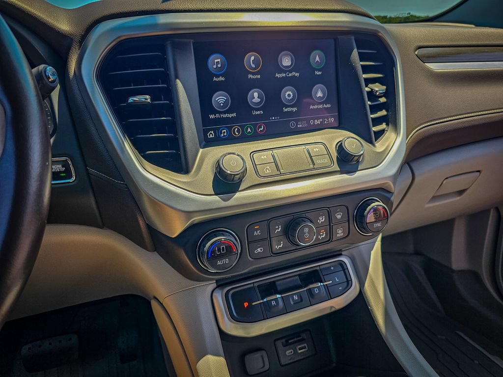 Used 2020 GMC Acadia SLT w/ LPO, Floor Liner Package FWD image 22
