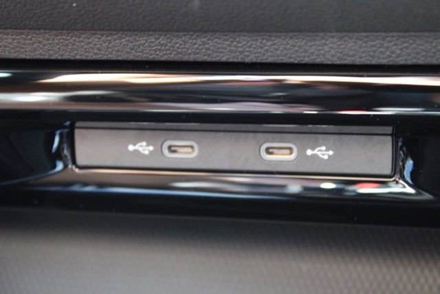 New 2025 Volkswagen GTI SE image 28