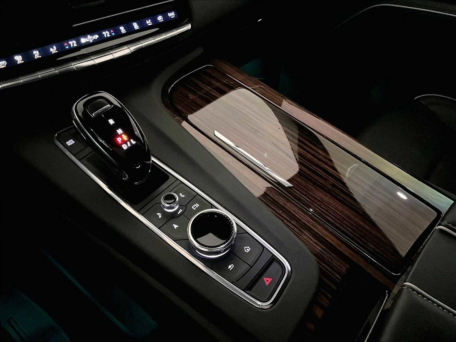 Used 2021 Cadillac Escalade ESV Premium Luxury w/ Driver Assist Tech Package image 17