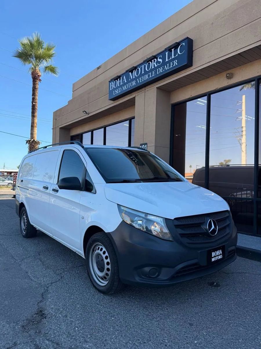 Used 2016 Mercedes-Benz Metris image 1