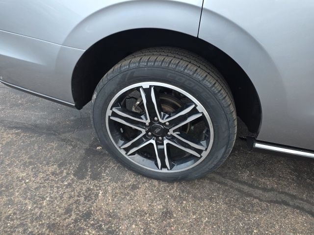 Used 2021 Ford Expedition Limited image 9
